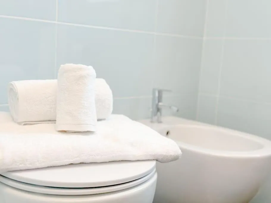 Luxury Suite Spiagge 100Mt - Porto 5' - Wifi Albisola Superiore