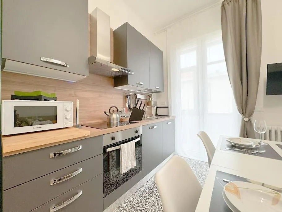 Apartment Luxury Suite Spiagge 100Mt - Porto 5' - Wifi Albisola Superiore